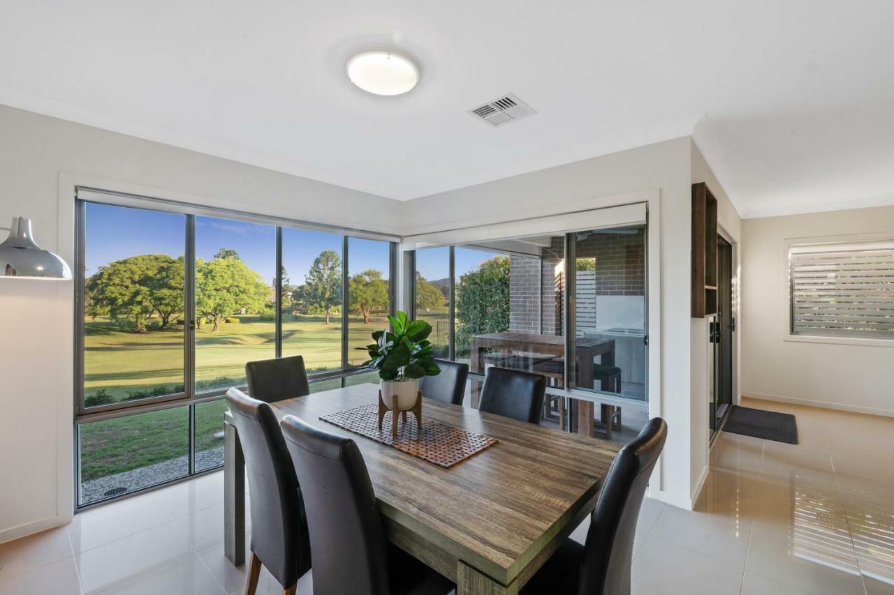 Fairway Village @ Windaroo Lakes Golf Club Exterior photo